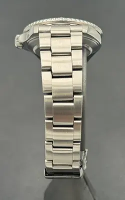 Rolex Submariner 40mm Mens Black Dial Stainless Steel 16610, D Serial # 2006