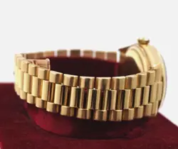 DATE 18K PRESIDENT
