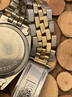 AUTOMATIC GOLD BEZEL