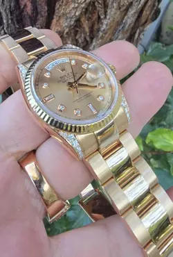 118205 DIAMONDS CIRCA