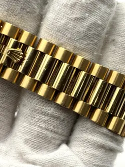 BAGUETTE BEZEL