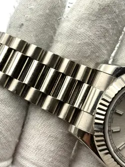 BEZEL SILVER INDEX