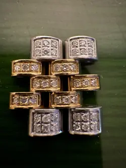 GOLD. LINKS