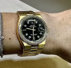 YG WATCH 19018