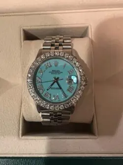 BLUE WITH DIAMOND