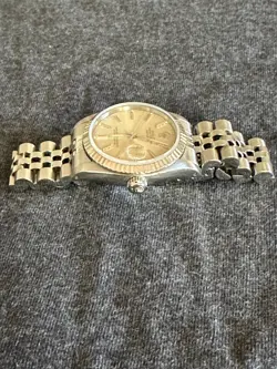 MIDSIZE DATEJUST 18K