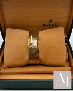 BRACELET WITH HIDDEN