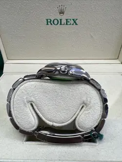 Rolex Lady-Datejust 178240 Oyster Bracelet with Smooth Bezel 31mm Black Dial Box