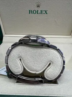 Rolex Lady-Datejust 178240 Oyster Bracelet with Smooth Bezel 31mm Black Dial Box