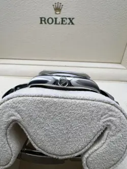 Rolex Oyster Perpetual 34mm 124200 Pink Dial Box Papers