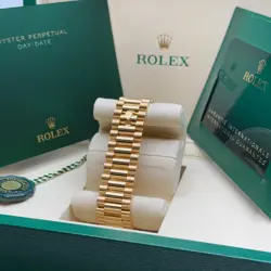 Rolex Day-Date 40 NEW 2025 Black Dial 18k Yellow Gold Fluted Bezel President