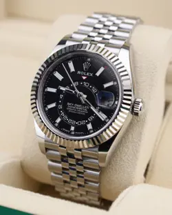 BLACK DIAL ON