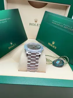 Rolex Day-Date 40 NEW 2025 Olive Green Roman Dial Fluted Platinum President