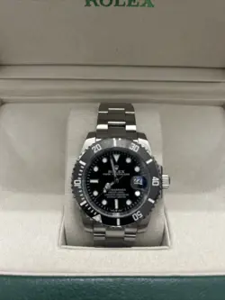 BLACK ROLEX SUBMARINER