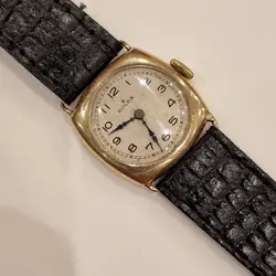 1924 Rolex 9ct Gold Cushion 15 jewels Wrist Watch 25x25mm case