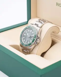 Rolex Submariner Date 40mm 116610LV Green Ceramic Hulk 2016