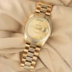 18038 GOLD WATCH