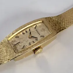 GOLD BRACELET WITH