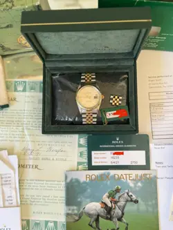 Full Set + Service Card + Full Service History 16233 Rolex Datejust Pyramid