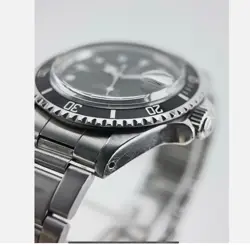 76100