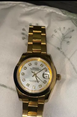 18K GOLD ACCENTS