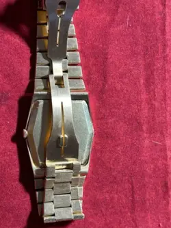 MENS WATCH.