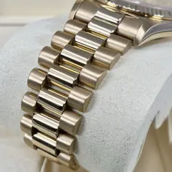 CHAMPAGNE FLUTED BEZEL