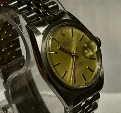 ROLEX MEN'S DATEJUST SS & GOLD CHAMPAGNE DIAL 16253 36MM (no Thunderbird Bezel)