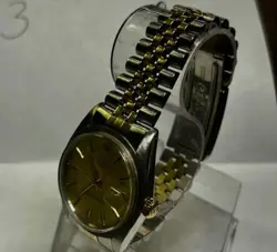 ROLEX MEN'S DATEJUST SS & GOLD CHAMPAGNE DIAL 16253 36MM (no Thunderbird Bezel)