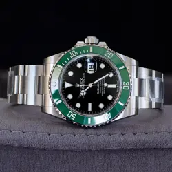 ROLEX SUBMARINER 126610LV