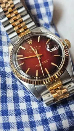WATCH 1975