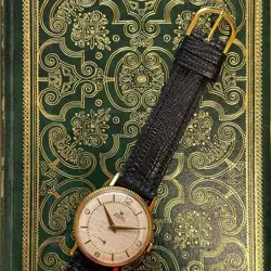 ANTIQUE WRISTWATCH 1930S