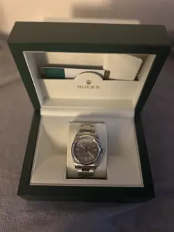 AUTHENTIC ROLEX OYSTER PERPETUAL 36  REF. 116000  SILVER INDEX DIAL WATCH