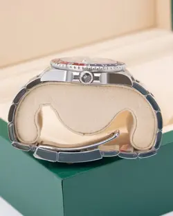 ON OYSTER BRACELET