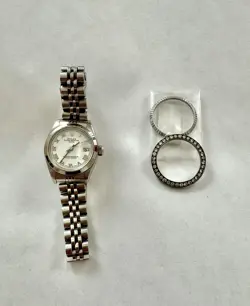 Rolex Genuine 26mm Ladies Datejust 79160 with Roman Dial. Box and Papers