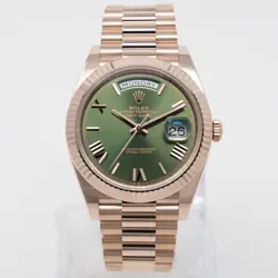 GOLD WRISTWATCH OLIVE