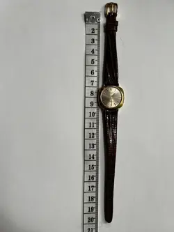 14K Rolex Vintage Cellini Ladies or Boys Strap Watch