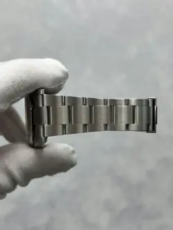 Rolex Oyster Perpetual 124300 with Card 2023 41mm Oyster Band Silver Dial