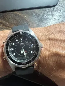 Casio quartz, "Arnie" Watch, Upgraded Rolex style silicon band