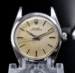 1130 MENS WATCH