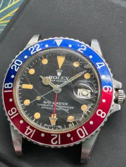 Vintage Rolex GMT MASTER 1675 Pepsi, not running, watch head only.