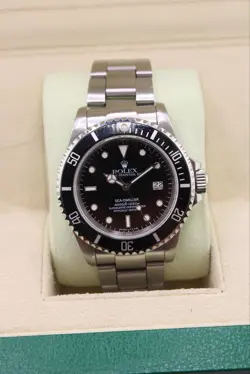 ROLEX SEA-DWELLER 16660 TRIPLE SIX