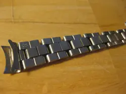 BRACELET MODEL