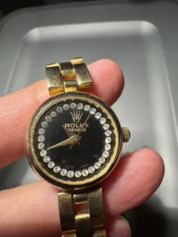 WOMENS WATCH