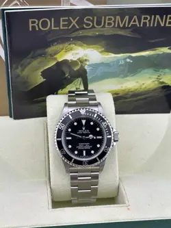 ROLEX SUBMARINER NO DATE 14060M 40MM BLACK DIAL STAINLESS STEEL BOX BOOKLET