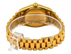 1803 WRISTWATCH