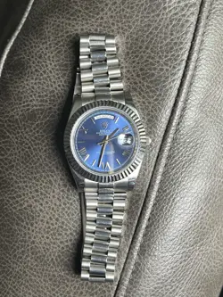 SILVER BEZEL READ