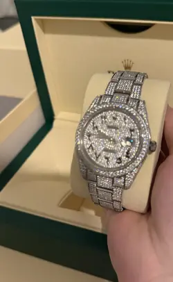 DIAMOND PAVE