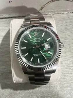 ROLEX DATEJUST 36MM FLUTED BEZEL GREEN  MOTIF INDEX DIAL JUBILEE - 126234