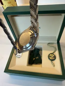 WATCH 124270 BOX